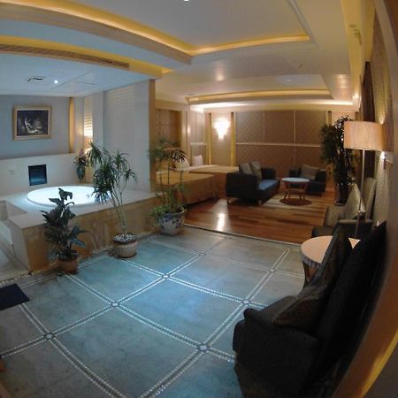 טאינאן Changsing Business Motel מראה חיצוני תמונה