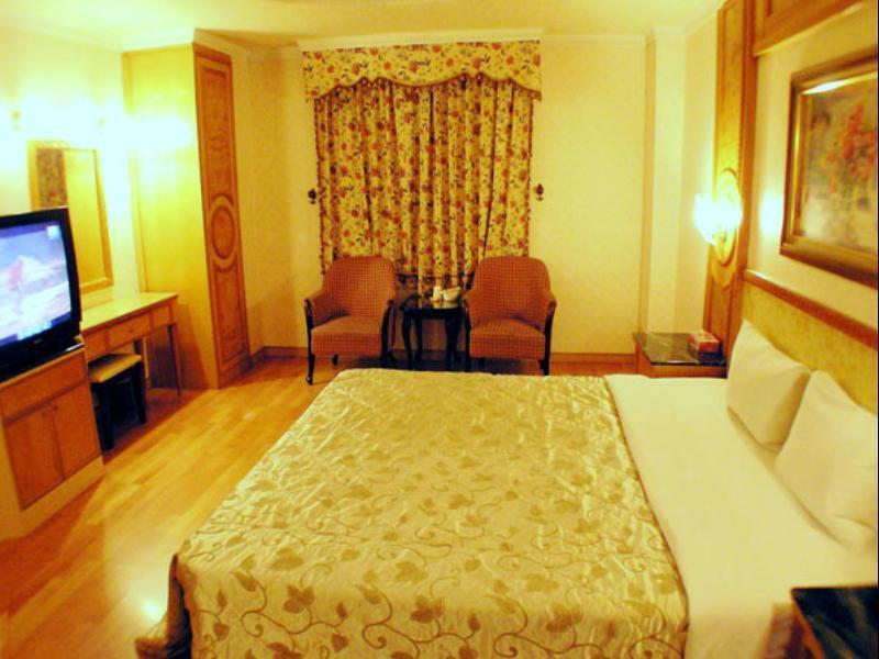 טאינאן Changsing Business Motel מראה חיצוני תמונה