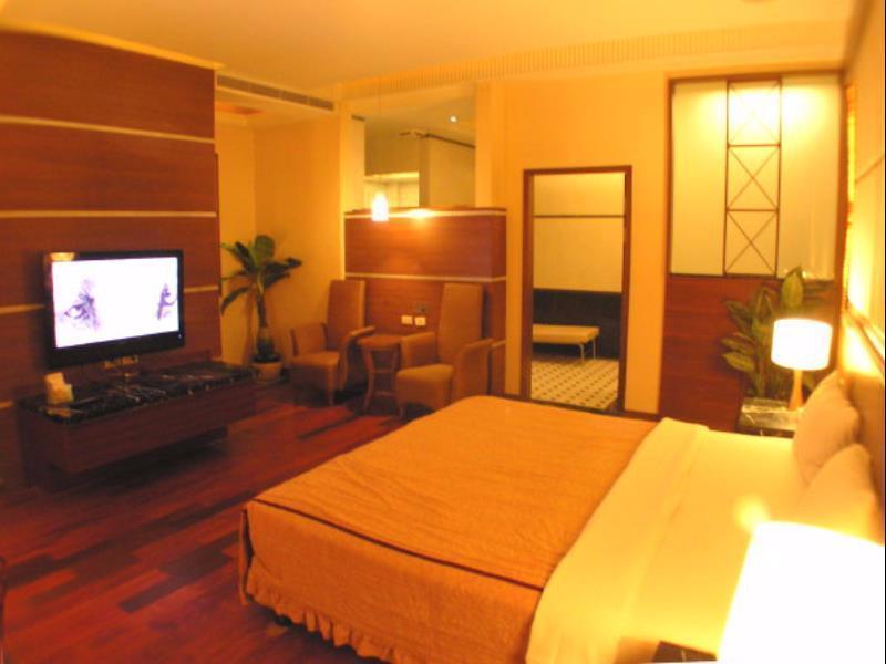 טאינאן Changsing Business Motel מראה חיצוני תמונה