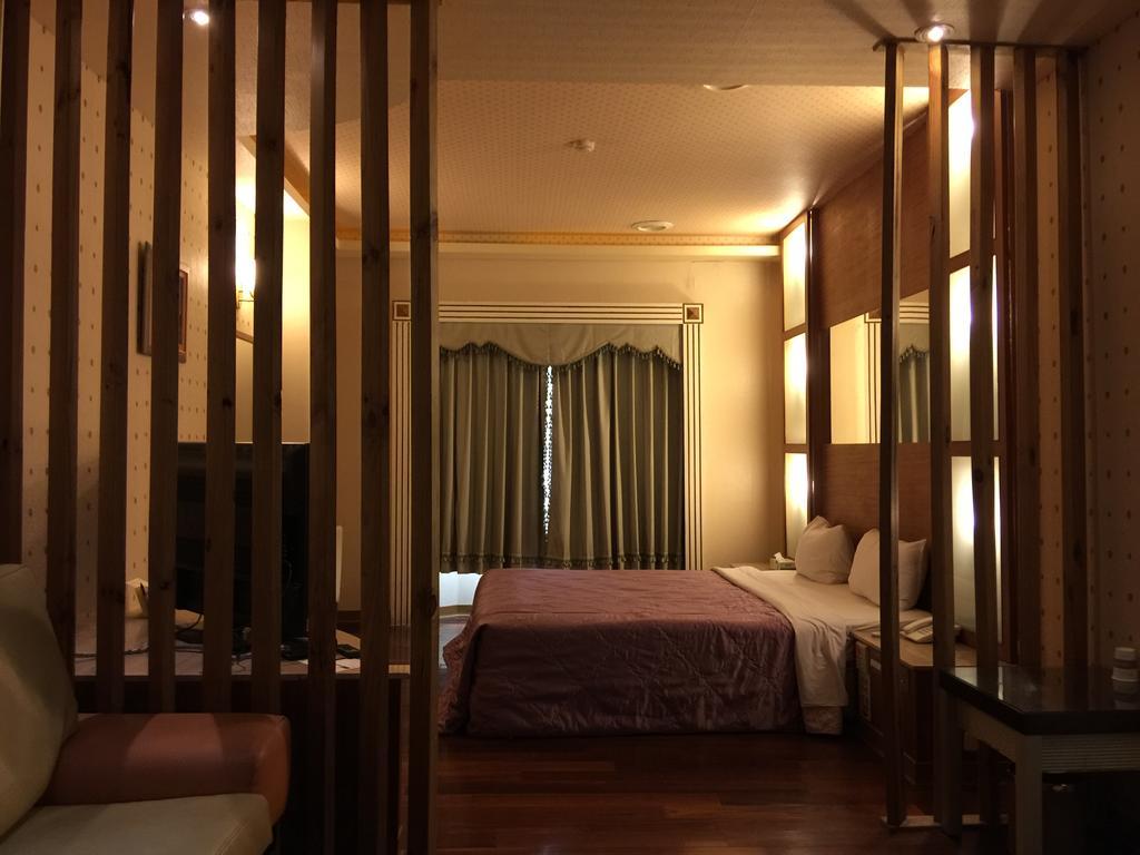 טאינאן Changsing Business Motel מראה חיצוני תמונה